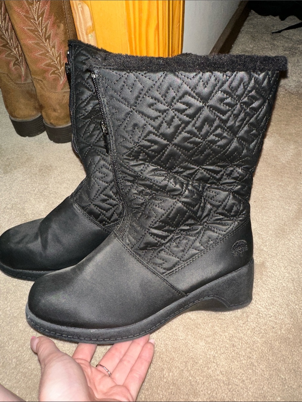 totes Quilted Black Mid-Calf Winter Boots